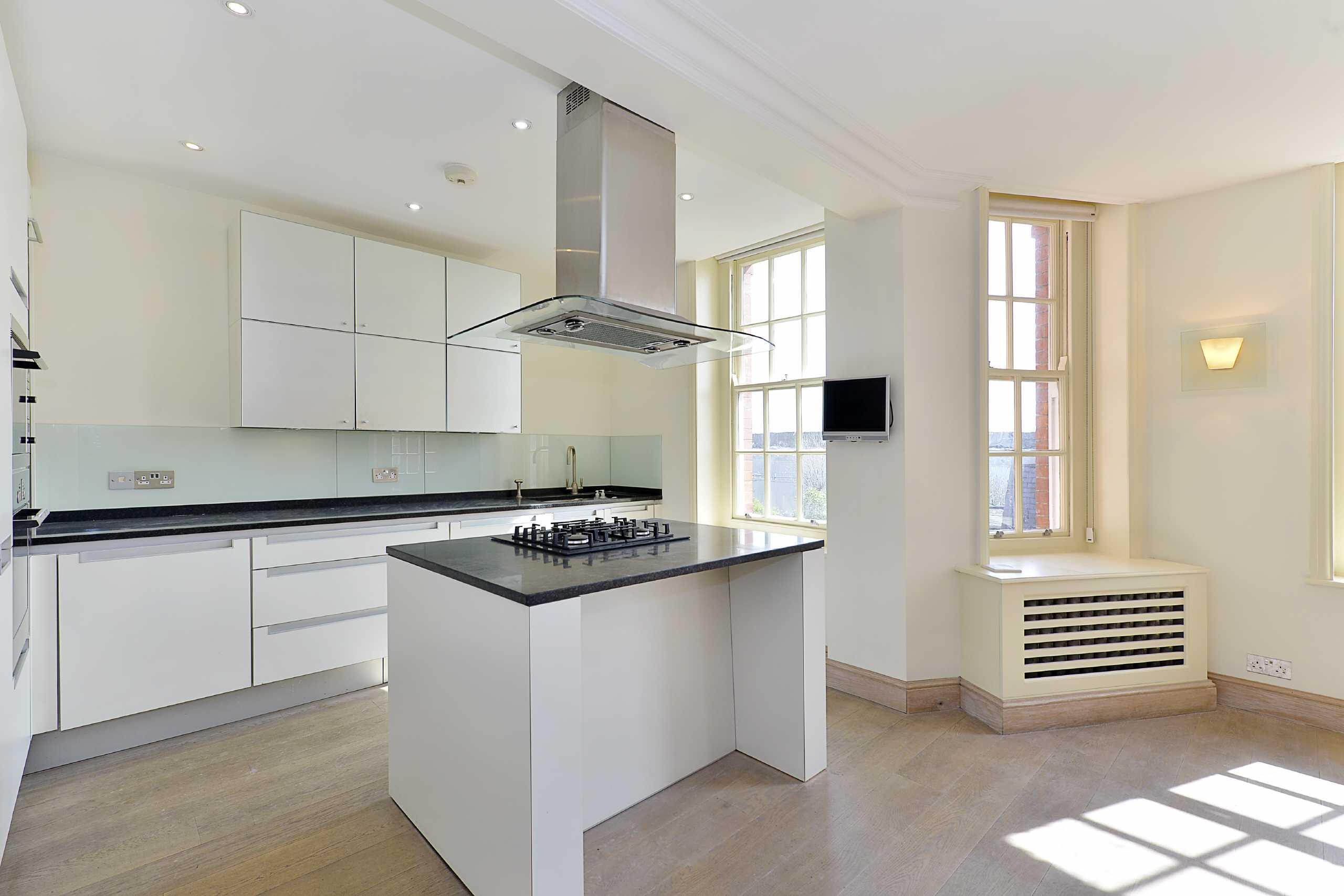 Gallery for St Johns Wood Court, St. Johns Wood Road, NW8